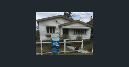 Spacious Home in Great Position - Photo 3