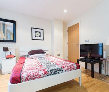 Studio to rent - Photo 1