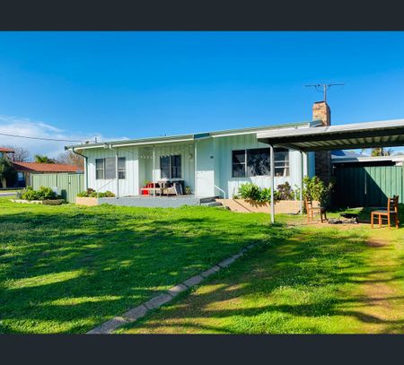 31 Lusitano Avenue, Eaton, WA 6232 - Photo 2
