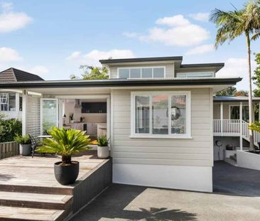 Sunny 1 Bed flat in Glendowie - Photo 1