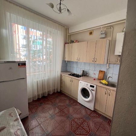 Garsoniera in zona Tractorul - Fotografie 3