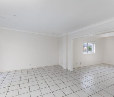 Spacious and Bright - Photo 1