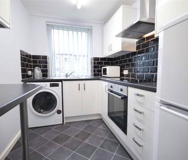 Spathfield Court, Holmfield Close, Heaton Chapel, Stockport, SK4 2RR - Photo 5