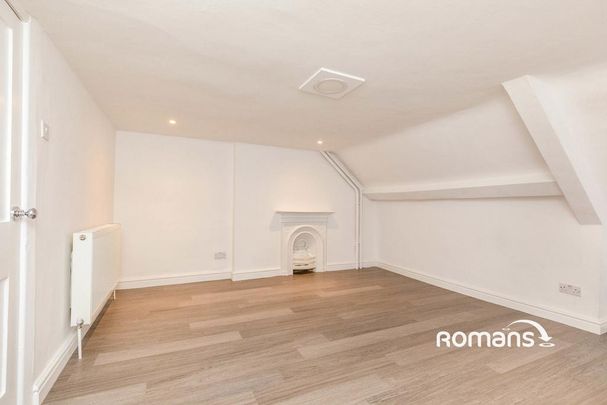 3 bedroom flat to rent - Photo 1