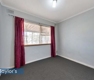 GREAT LOCATION CLOSE TO NUMEROUS AMENTIES! - Photo 4