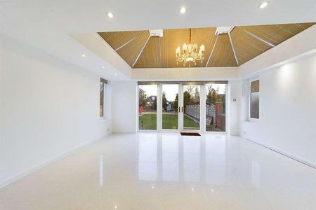 The Drive, Ickenham, UB10 - Photo 5