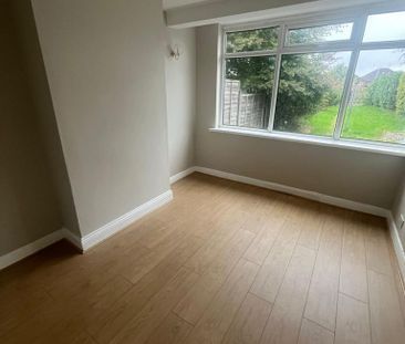 3 bedroom semi-detached house to rent - Photo 4