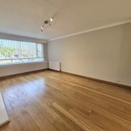 Highfield Court, Kelvindale - Photo 1