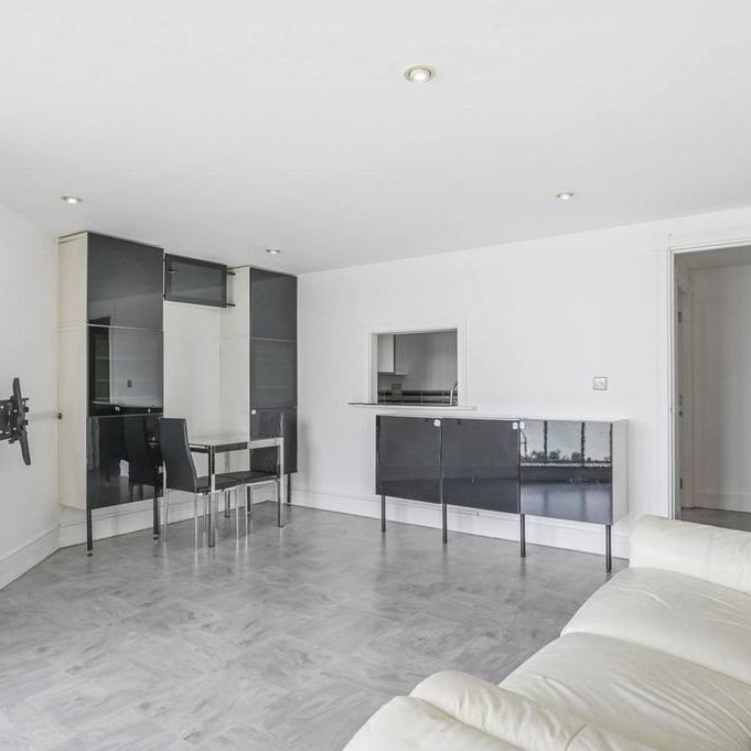 1 bedroom flat to rent - Photo 1