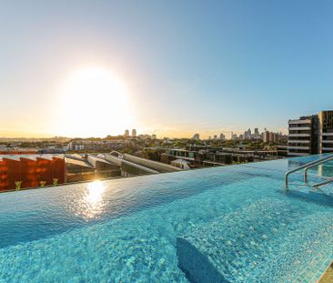 Luxury brand new 1 bedroom+1 large study with door with 2 bathrooms - Photo 6