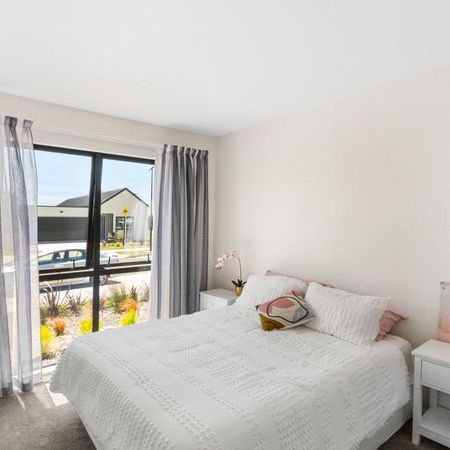 4 bedroom home in Kawakawa Bay! - Photo 3