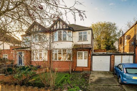 3 bedroom semi-detached house to rent - Photo 5