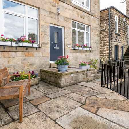 2 bedroom property to rent - Photo 3