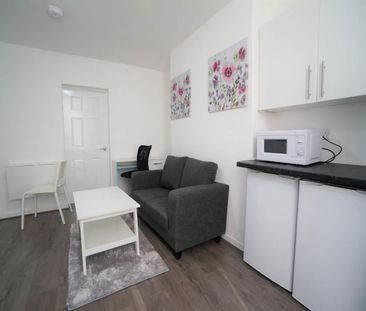 Apartment 1 55 High Street - Photo 1