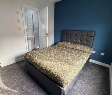 Room in a Shared House, Mansell Road, L6 - Photo 5