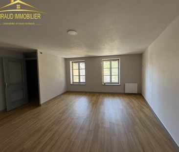 Location Appartement 3 pièces 68m² CHARLIEU 42190 - Photo 6