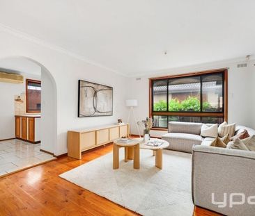 Cherished 4-Bedroom Home on 533m² in a Prime Position - Photo 3