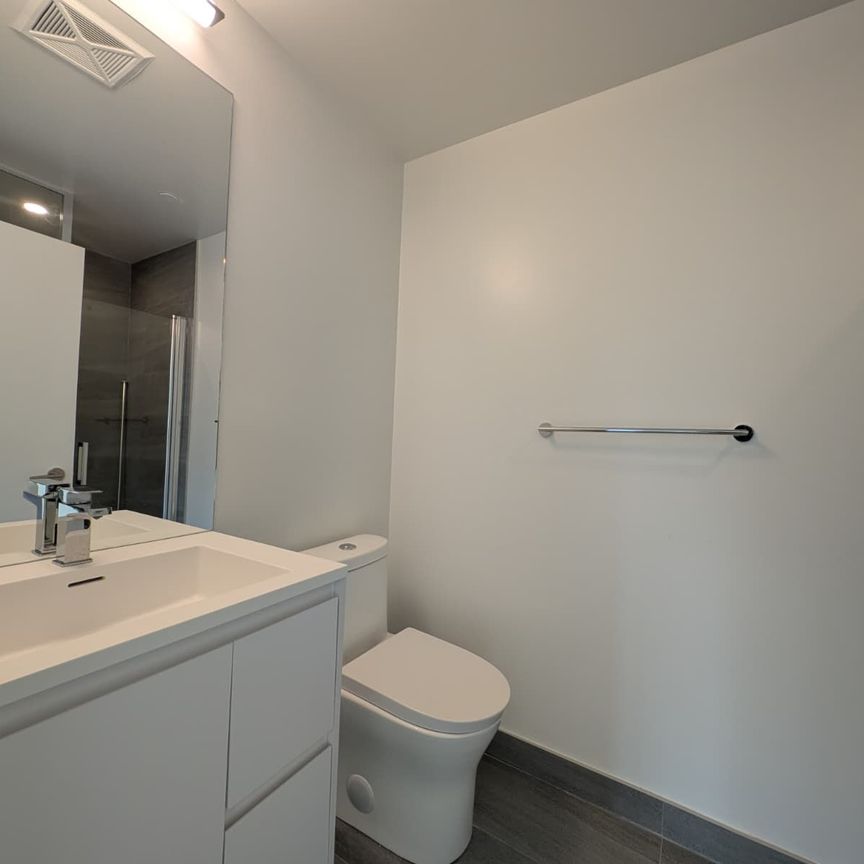 For Lease - 1 Quarrington Lane Unit# 517, Toronto, Ontario - Photo 1
