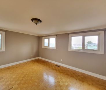 For Lease - 107 Bolland Crescent, Ajax, Ontario - Photo 6