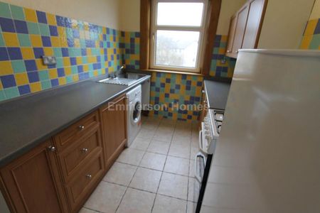 2 bedroom flat to rent - Photo 3