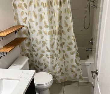 For Lease - 21 Arnprior Road, Brampton, Ontario - Photo 4