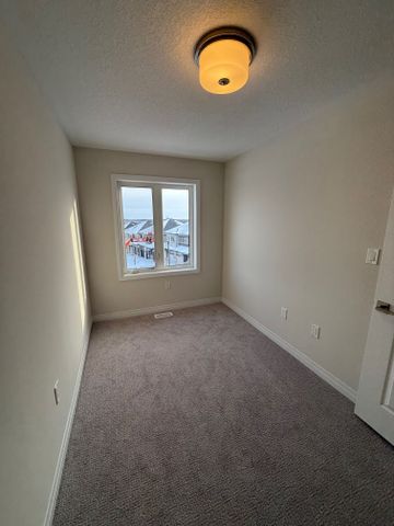 For Lease - 660 Colborne Street Unit# 158, Brantford, Ontario - Photo 4