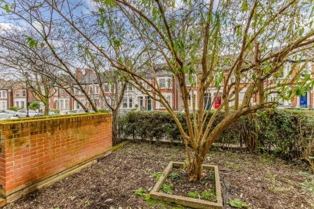 1 Bedroom Flat To Let - Photo 5