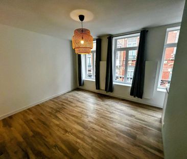 À LOUER – Studio rénové de 23 m², Rue Meurein, Lille réf 1506 - Photo 1