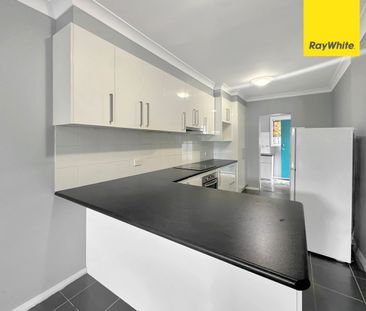 Two Bedroom Home in Prime Location - Photo 4