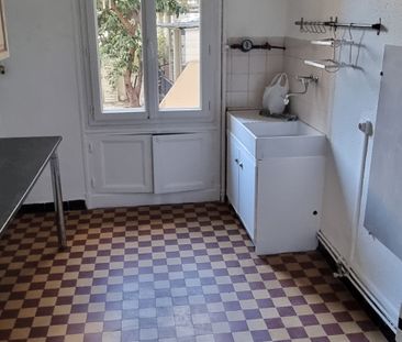 Location Appartement 2 pièces 50m² TOULON 83000 - Photo 6