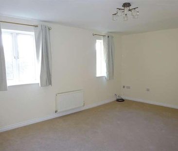 Bluebell Way, Carterton, Oxfordshire, OX18 - Photo 4