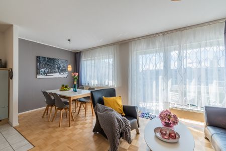 City-Residence: Moderne gemütliche 2-Zimmer Wohnung Balkon und Tiefgaragenplatz, fußläufig zum Main - Photo 2