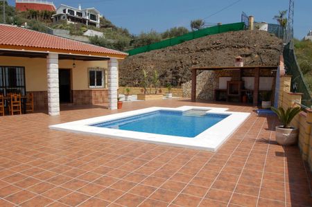 villa for long term rental in Torrox - Photo 5