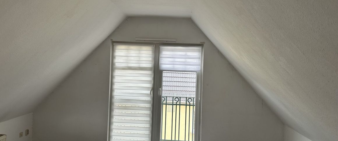 Erfurt: gemütliche 2 Raum Wohnung im Dachgeschoß - Photo 1