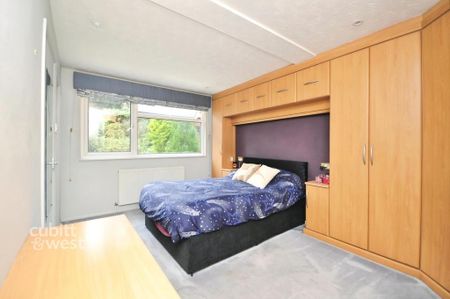 3 bedroom chalet to rent - Photo 3