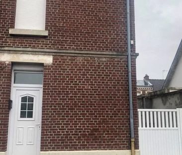 Location Maison 4 pièces 85 m2 à Saint-Quentin - Photo 4