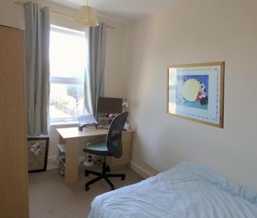 4 bedroom house to rent - Photo 3