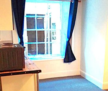 Bedsit, Southleigh Road, BS8 - Photo 3