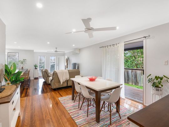 7 Meadowview Street, Tingalpa QLD 4173 - House For Rent | Domain - Photo 1