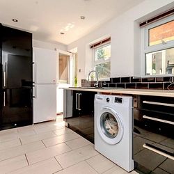 Victoria Road, Folkestone, CT19 5AT, Kent - Photo 3