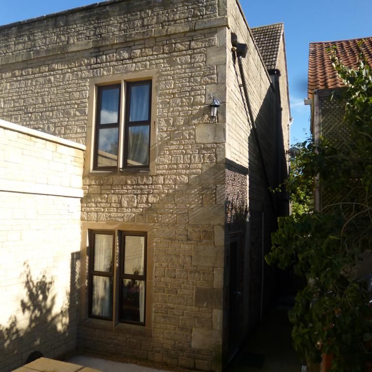 2 bedroom semi-detached house to rent - Photo 1