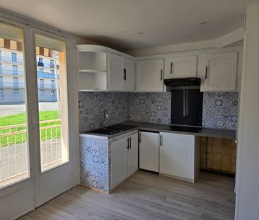 Location appartement 3 pièces, 55.00m², Carmaux - Photo 4