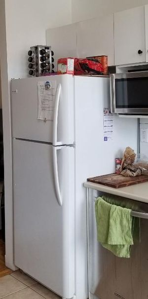 Beau logement 4½ rénové récemment, dans Rosemont-La-Petite-Patrie, près de la piste cyclable et du Plateau Mont-Royal - Photo 1