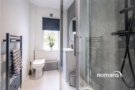 Kings Road, Ascot, Berkshire, SL5 - Photo 5