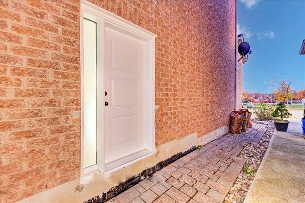 For Lease - 84 Darren Avenue Unit# Bsmt, Whitby, Ontario - Photo 1