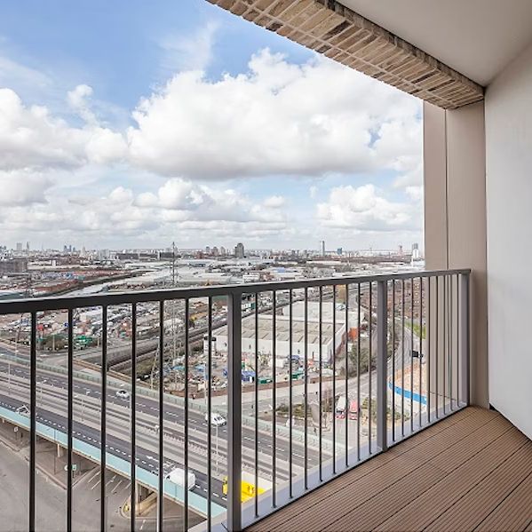 2 bedroom apartment - Photo 1