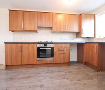 3 bedroom terraced house to rent - Photo 5