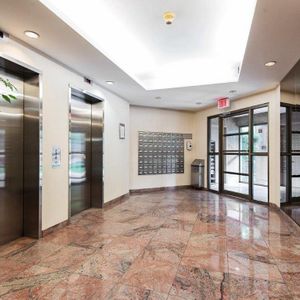 4 ½ - 990 Rue Saint-François-Xavier, Montréal - Photo 3