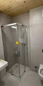 Joli 2.5 pièces, neuf et idéalement situé - Photo 4