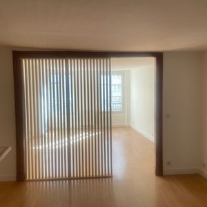 Appartement de type studio/ deux pièces, refait à neuf. - Photo 2